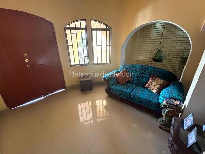 Casa de 5 alcobas en venta en Ciudad Jardin, Barranquilla, 308 m² · foto 4 de 17
