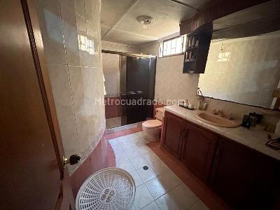 Casa de 5 alcobas en venta en Ciudad Jardin, Barranquilla, 308 m² · foto 15 de 17