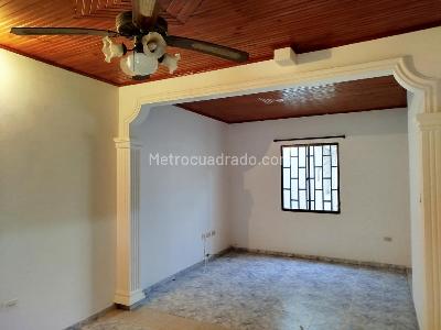 Casa de 5 alcobas en venta en Abajo, Barranquilla, 196 m² · foto 6 de 15
