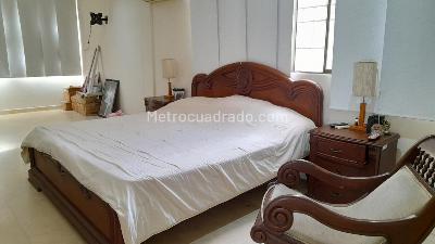 Casa de 4 alcobas en venta en El Poblado, Barranquilla, 755 m² · foto 10 de 17
