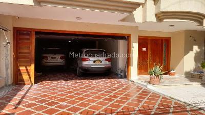 Casa de 4 alcobas en venta en El Poblado, Barranquilla, 755 m² · foto 17 de 17