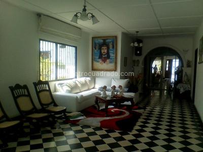Casa de 5 alcobas en venta en Bellavista, Barranquilla, 580 m² · foto 3 de 10