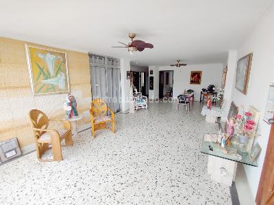 Apartamento de 3 alcobas en venta en Riomar, Barranquilla, 210 m² · foto 2 de 15