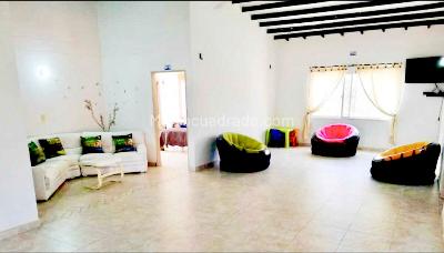 Casa en venta en Gairaca, Santa Marta · foto 2 de 15