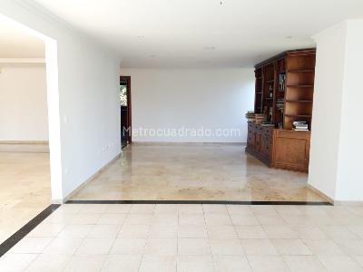 Apartamento de 3 alcobas en venta en El Poblado, Medellín, 250 m² · foto 6 de 20