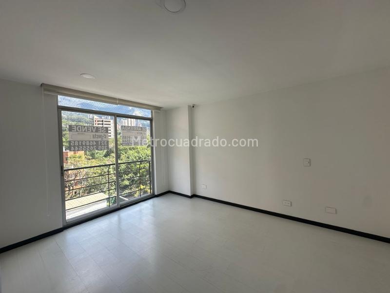 3BR Apartment in El Poblado with 2 Parking Spots - 6