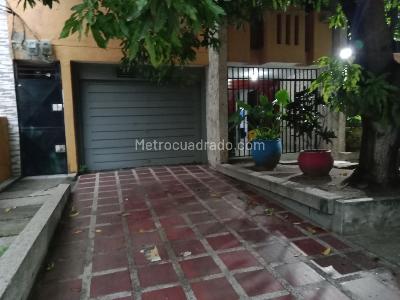 Casa de 5 alcobas en venta en La Campiña, Barranquilla, 422 m² · foto 2 de 20
