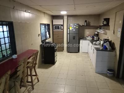 Casa de 5 alcobas en venta en La Campiña, Barranquilla, 422 m² · foto 11 de 20