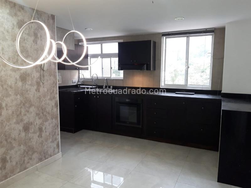 Apartamento Dúplex de 3 Alcobas con Terraza en La Mina (Envigado) - 2