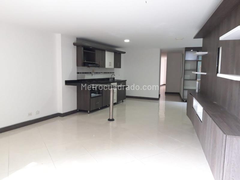 Apartamento en arriendo de 3 habitaciones en La Magnolia, Envigado - 4