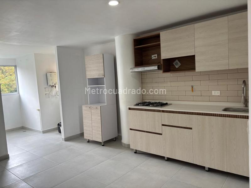 3BR House with Terrace in El Poblado - 2