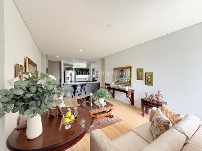 Apartamento de 2 alcobas en venta en El Poblado, Medellín, 113 m² · foto 7 de 20