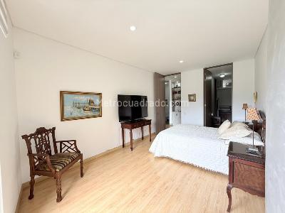 Apartamento de 2 alcobas en venta en El Poblado, Medellín, 113 m² · foto 12 de 20