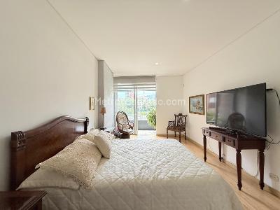 Apartamento de 2 alcobas en venta en El Poblado, Medellín, 113 m² · foto 13 de 20