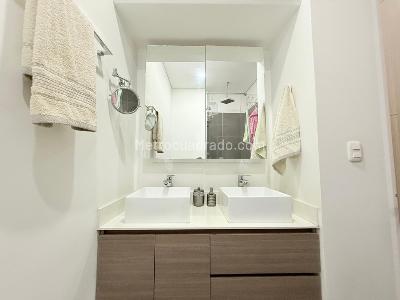 Apartamento de 2 alcobas en venta en El Poblado, Medellín, 113 m² · foto 15 de 20