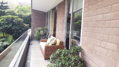 Apartamento de 2 alcobas en venta en El Poblado, Medellín, 113 m² · foto 19 de 20