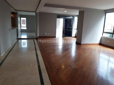 Apartamento en venta en El Poblado, Medellín · foto 8 de 20