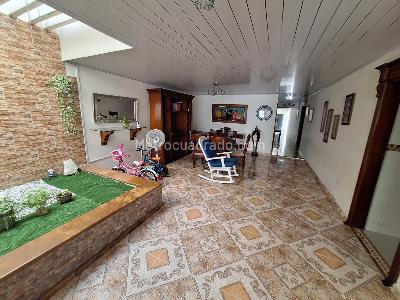 Casa de 4 alcobas en venta en El Limoncito, Barranquilla, 234 m² · foto 3 de 20