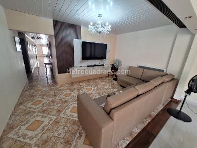 Casa de 4 alcobas en venta en El Limoncito, Barranquilla, 234 m² · foto 8 de 20