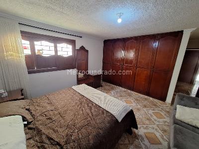 Casa de 4 alcobas en venta en El Limoncito, Barranquilla, 234 m² · foto 13 de 20