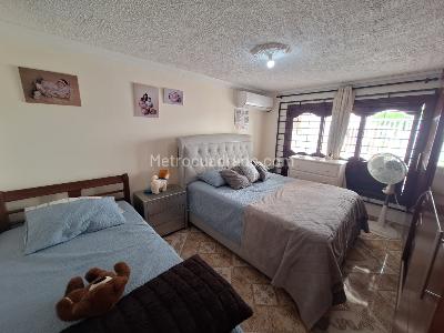 Casa de 4 alcobas en venta en El Limoncito, Barranquilla, 234 m² · foto 17 de 20