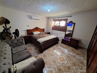Casa de 4 alcobas en venta en El Limoncito, Barranquilla, 234 m² · foto 18 de 20
