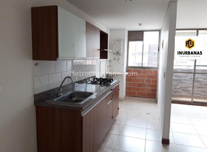 3BR Apartment for Rent in La Ferrería (La Estrella) - 2