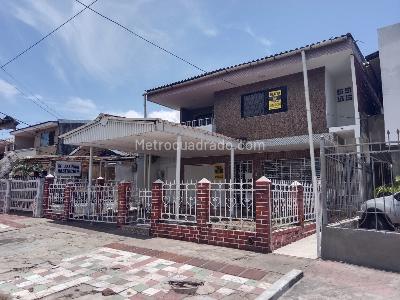 Casa de 5 alcobas en venta en Olaya, Barranquilla, 443 m² · foto 2 de 20