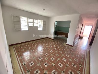Casa de 5 alcobas en venta en Olaya, Barranquilla, 443 m² · foto 16 de 20