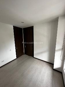 Apartamento de 3 alcobas en venta en Las Lomitas, Sabaneta, 87 m² · foto 11 de 20