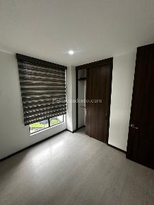 Apartamento de 3 alcobas en venta en Las Lomitas, Sabaneta, 87 m² · foto 13 de 20