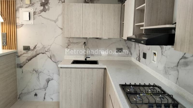 Spacious 4-Bedroom Apartment in Jardines, Envigado - 5