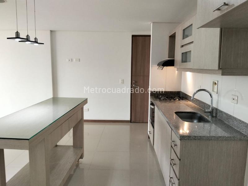 Piso – Envigado, Valle de Aburrá - Más