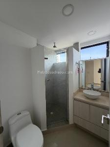 Apartamento de 3 alcobas en venta en Castillogrande, Cartagena, 139 m² · foto 8 de 9