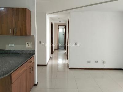 Apartamento de 3 alcobas en venta en Loma Linda, Sabaneta, 98 m² · foto 7 de 20