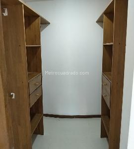 Apartamento de 3 alcobas en venta en Loma Linda, Sabaneta, 98 m² · foto 11 de 20