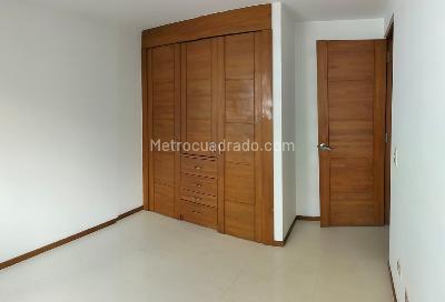 Apartamento de 3 alcobas en venta en Loma Linda, Sabaneta, 98 m² · foto 12 de 20