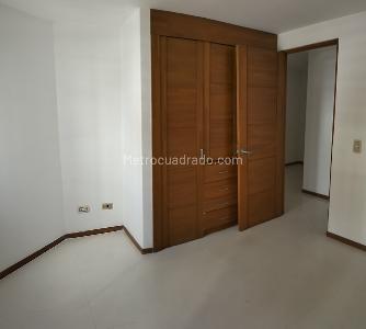 Apartamento de 3 alcobas en venta en Loma Linda, Sabaneta, 98 m² · foto 13 de 20
