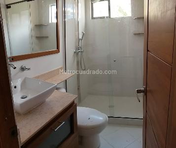 Apartamento de 3 alcobas en venta en Loma Linda, Sabaneta, 98 m² · foto 16 de 20