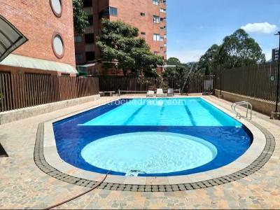 Apartamento de 3 alcobas en venta en Loma Linda, Sabaneta, 98 m² · foto 18 de 20