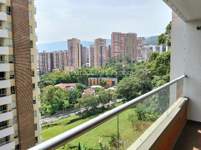 Apartamento de 3 alcobas en venta en Loma Linda, Sabaneta, 93 m² · foto 8 de 20