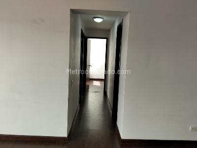 Apartamento de 3 alcobas en venta en Loma Linda, Sabaneta, 93 m² · foto 10 de 20