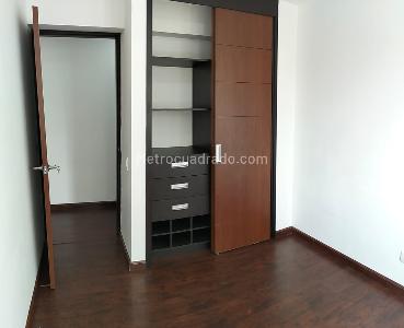 Apartamento de 3 alcobas en venta en Loma Linda, Sabaneta, 93 m² · foto 15 de 20
