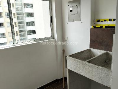 Apartamento de 3 alcobas en venta en Loma Linda, Sabaneta, 93 m² · foto 18 de 20
