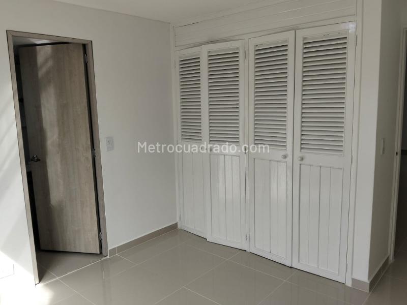 Apartamento en Arriendo, Zuñiga, Envigado - Mehr