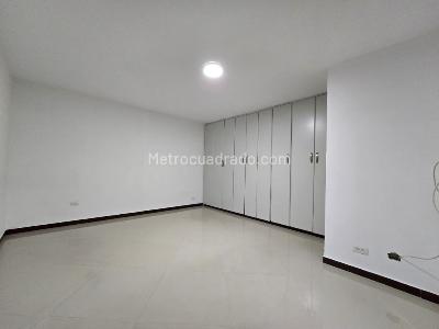 Apartamento en arriendo en Belen, Medellín · foto 12 de 17