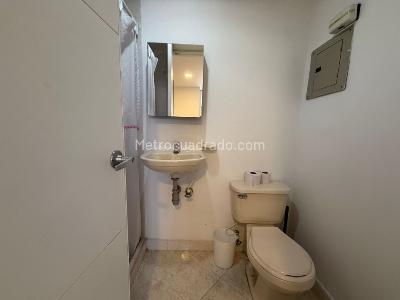 Apartamento de 4 alcobas en arriendo en El Poblado, Medellín, 144 m² · foto 11 de 20