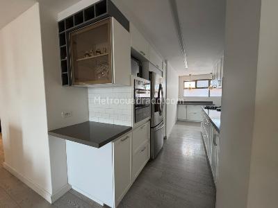 Apartamento de 4 alcobas en arriendo en El Poblado, Medellín, 144 m² · foto 20 de 20