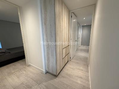 Apartamento en arriendo en El Poblado, Medellín · foto 8 de 20
