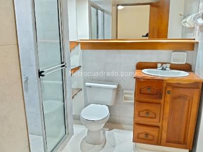 Apartamento en arriendo en Milla De Oro, Medellín · foto 17 de 20